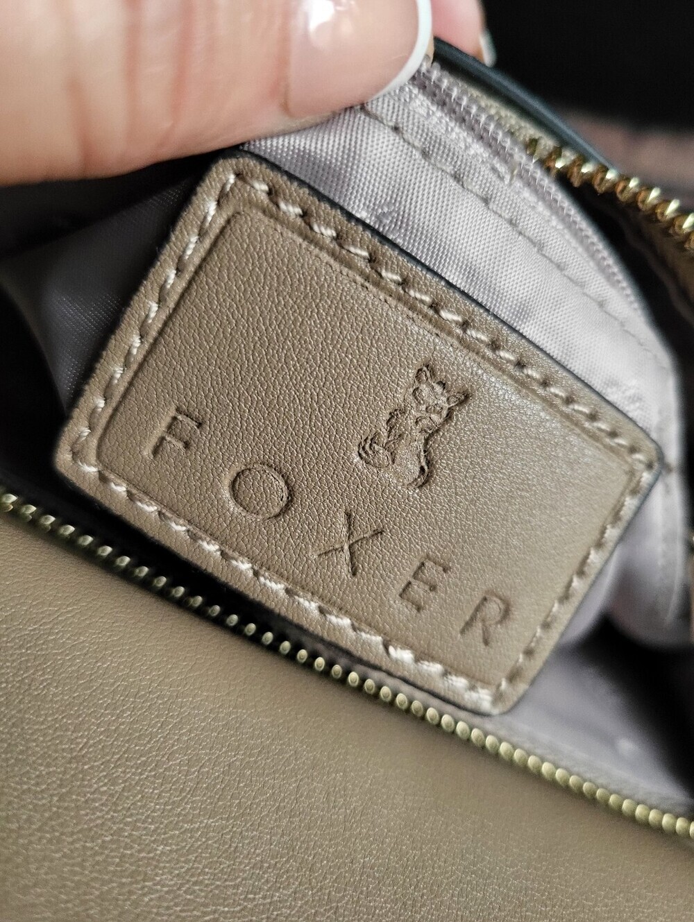 NWOT FOXER Womens Leather Crossbody, Handbag - Picture 4 of 9